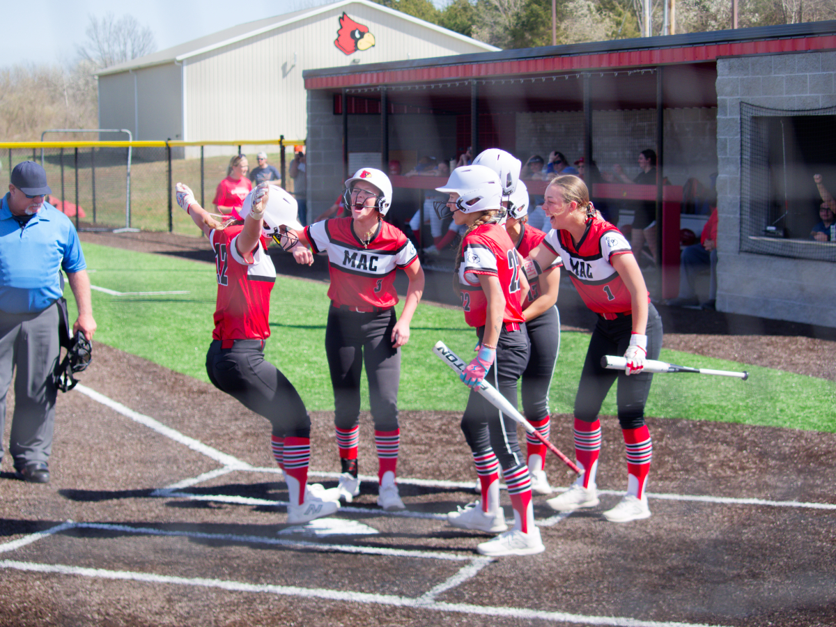 Cardinals Sweep East Central To Open Region Play