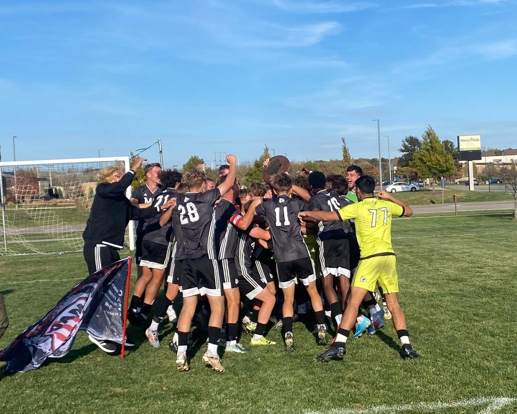 Cardinals Win Region 16 Title, Advance To District