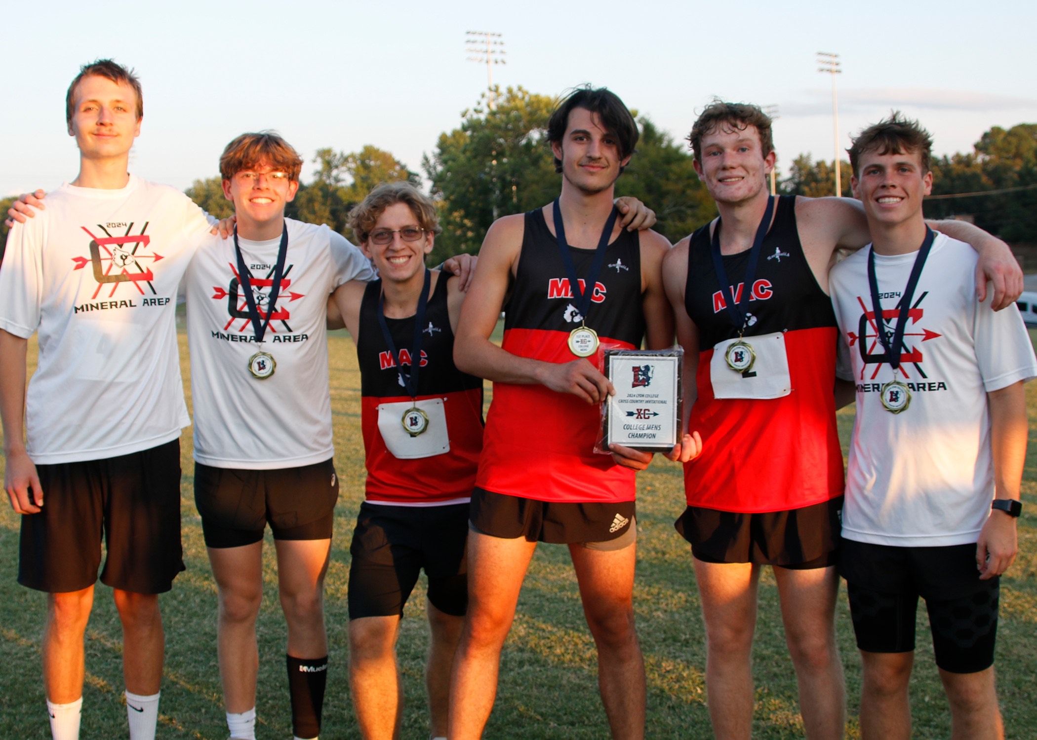 Men's Cross Country Excels At Lyon College Invitational