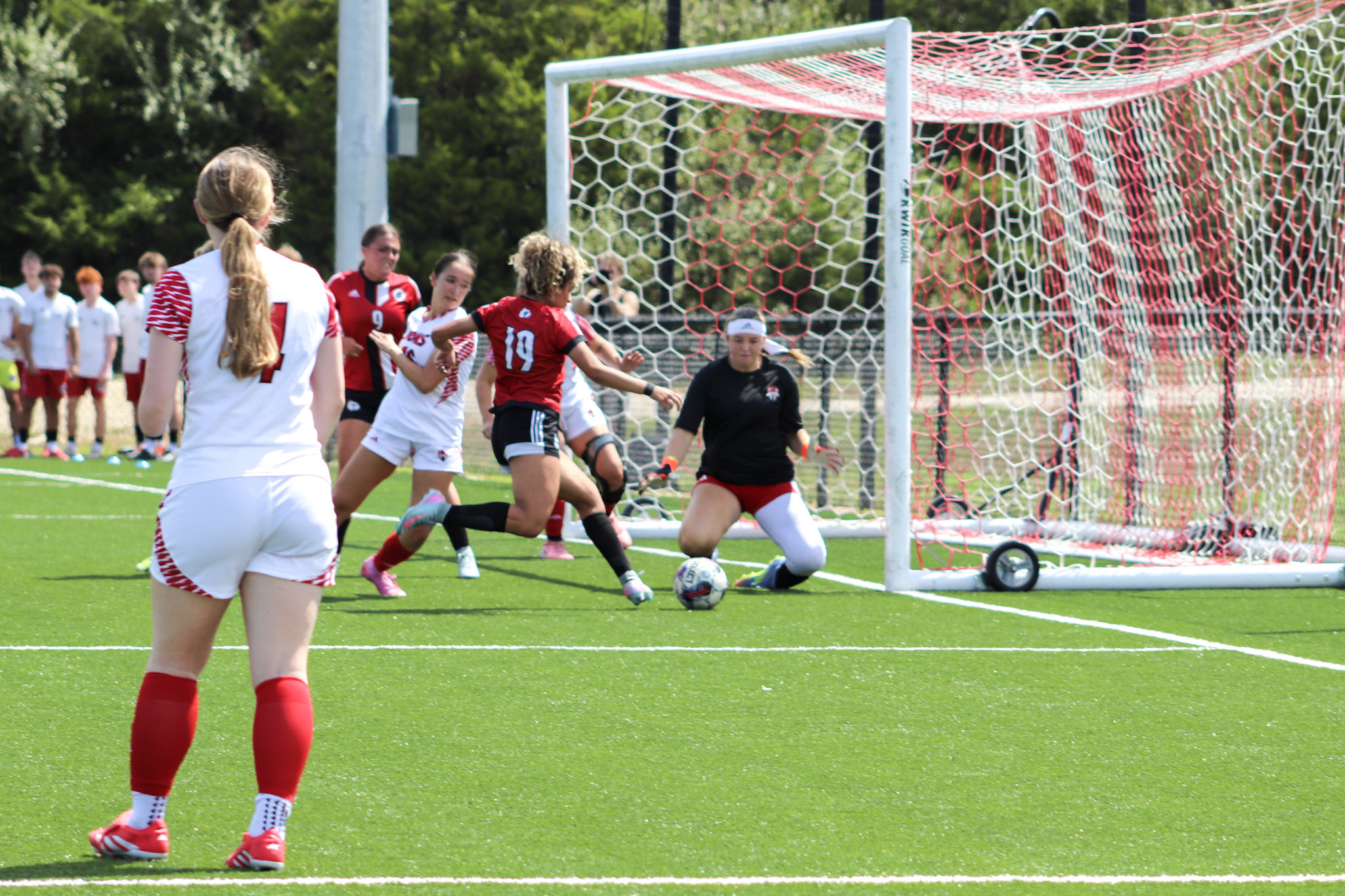 Women's Soccer Starts Season Strong